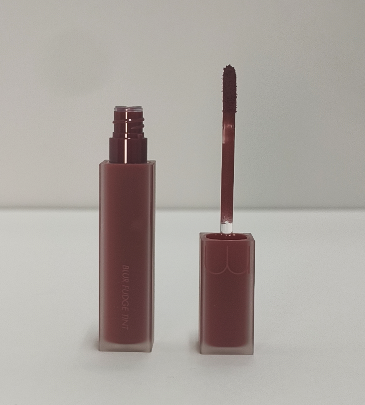 Rom&nd-Blur Fudge Tint 04 Radwood